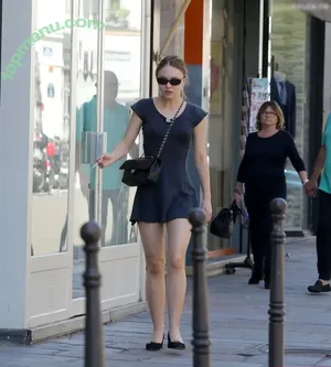 Lily-Rose Depp / lilyrose_depp / lilyrosemeldepp nude photo #0019