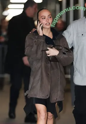 Lily-Rose Depp / lilyrose_depp / lilyrosemeldepp nude photo #0035