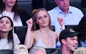 Lily-Rose Depp / lilyrose_depp / lilyrosemeldepp nude photo #0043