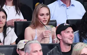 Lily-Rose Depp / lilyrose_depp / lilyrosemeldepp nude photo #0044