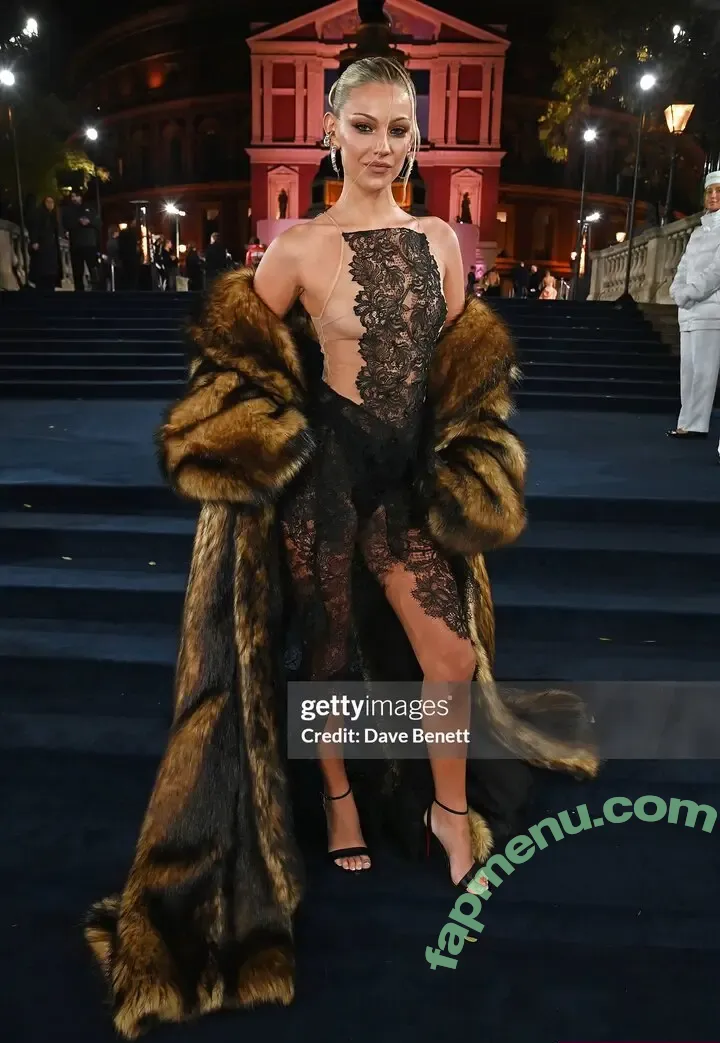 Lily Rowland nude photo #0291 (lily_rowland / lilyrowland1)