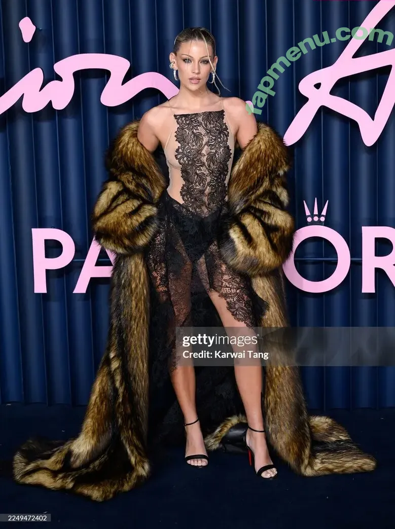 Lily Rowland nude photo #0293 (lily_rowland / lilyrowland1)