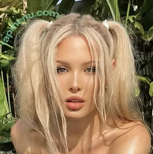  nude photo #0003