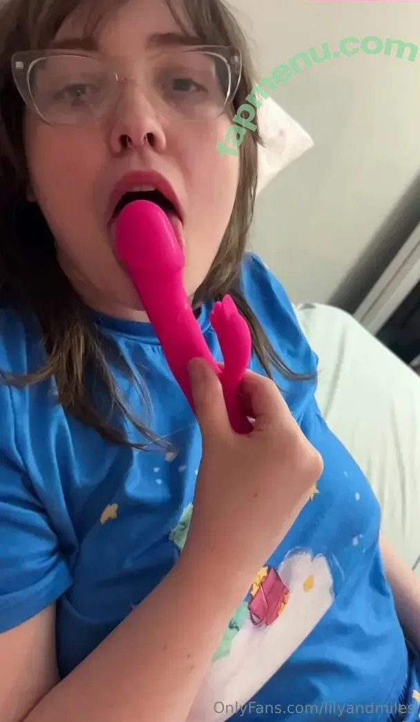 lilyandmiles nude photo #0016 (lilyxmiles)