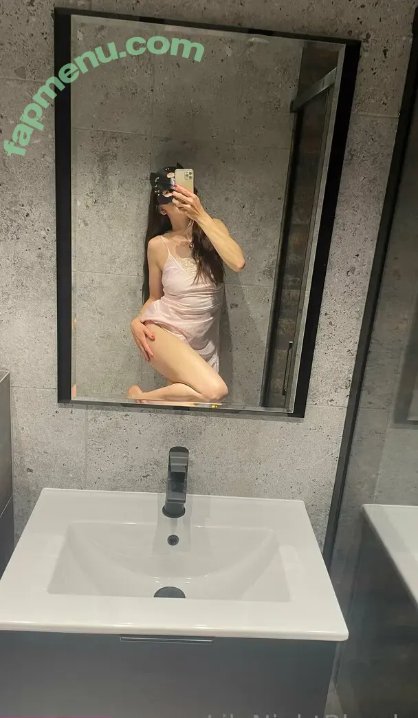 lilyblonde nude photo #0007 (lilyblondestudio)