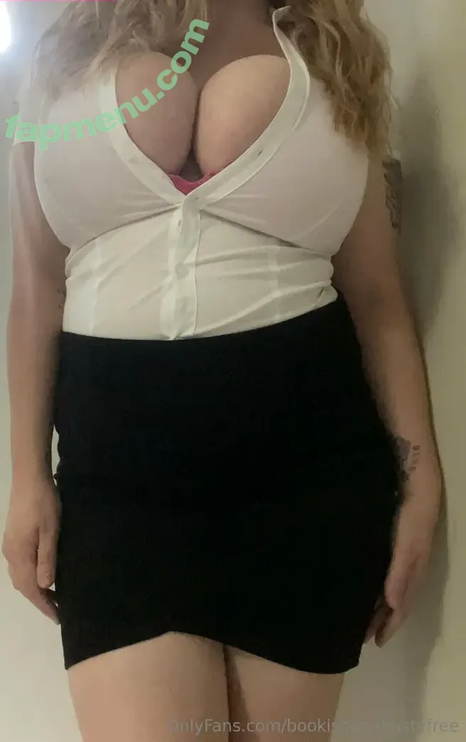 lilybustyxxxx nude photo #0004 (lilybustyxxxx)
