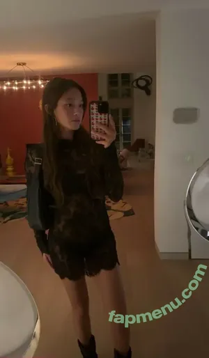 Lilychee / Lily Chee nude photo #1933