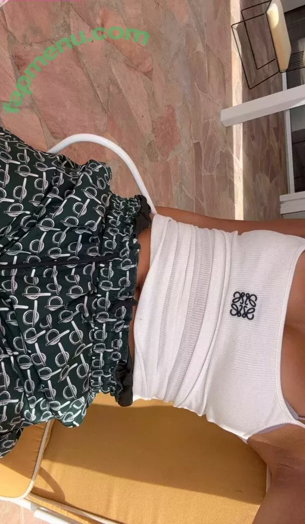 Lilychee nude photo #1143 (Lilychee)