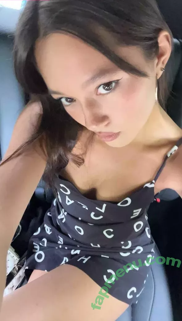 Lilychee nude photo #1182 (Lilychee)