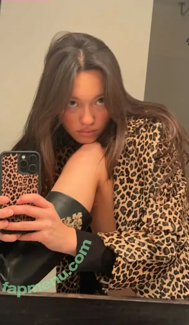 Lilychee nude photo #1601 (Lilychee)