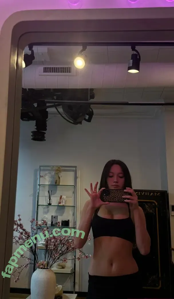 Lilychee nude photo #1604 (Lilychee)