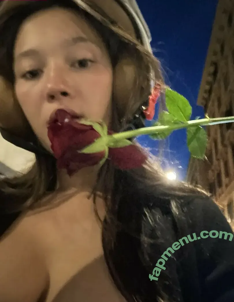 Lilychee nude photo #1655 (Lilychee)