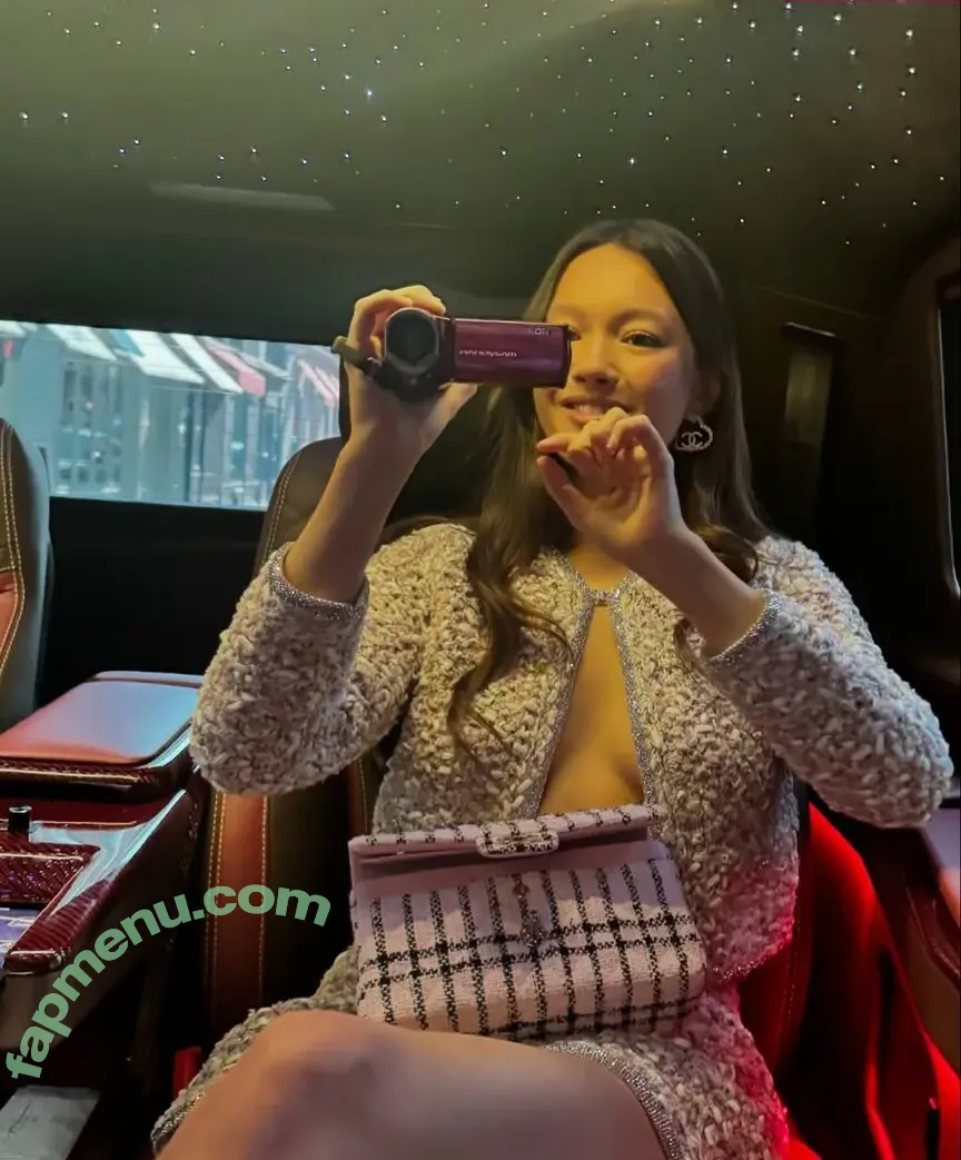 Lilychee nude photo #1668 (Lilychee)