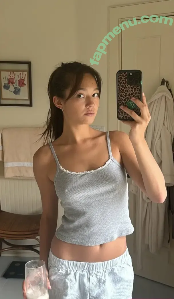 Lilychee nude photo #1778 (Lilychee)