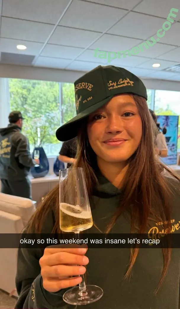 Lilychee nude photo #1949 (Lily Chee)