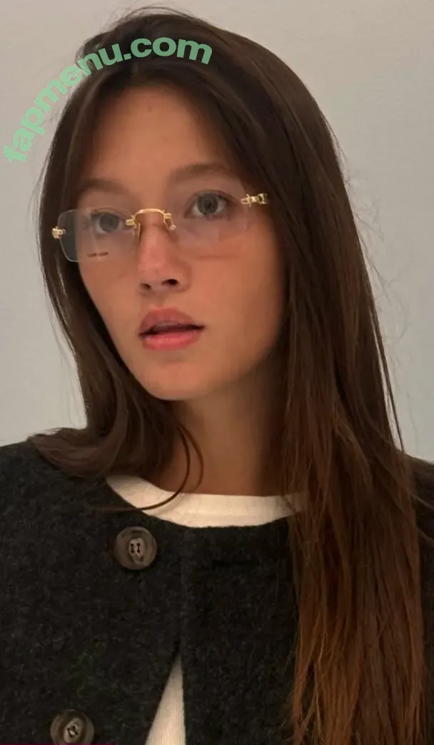 Lilychee nude photo #1960 (Lily Chee)