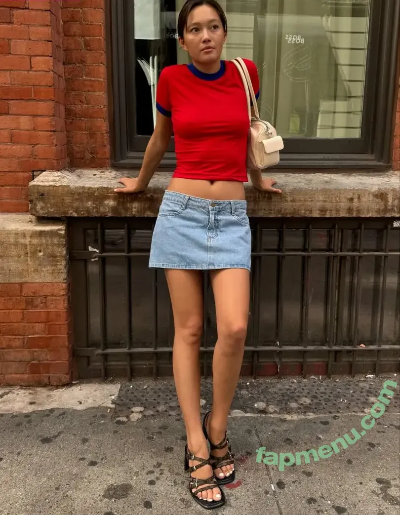 Lilychee nude photo #1968 (Lily Chee)