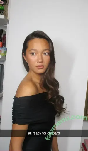 Lilychee nude photo #2000