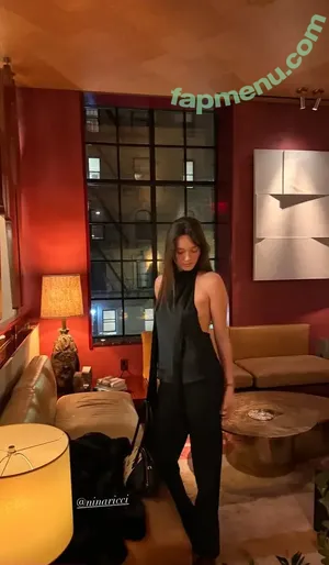 Lilychee / Lily Chee nude photo #2095