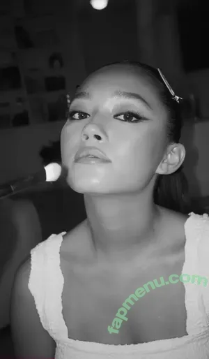 Lilychee nude photo #2126