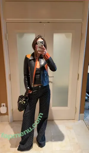 Lilychee nude photo #2130