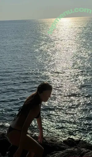 Lilychee / Lily Chee nude photo #2196