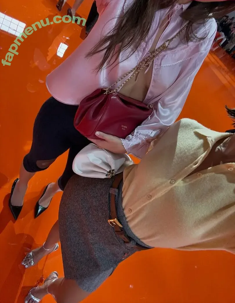 Lilychee nude photo #2034 (Lilychee)