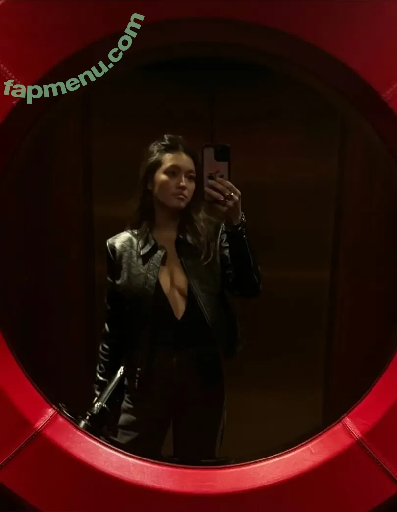 Lilychee nude photo #2086 (Lilychee)