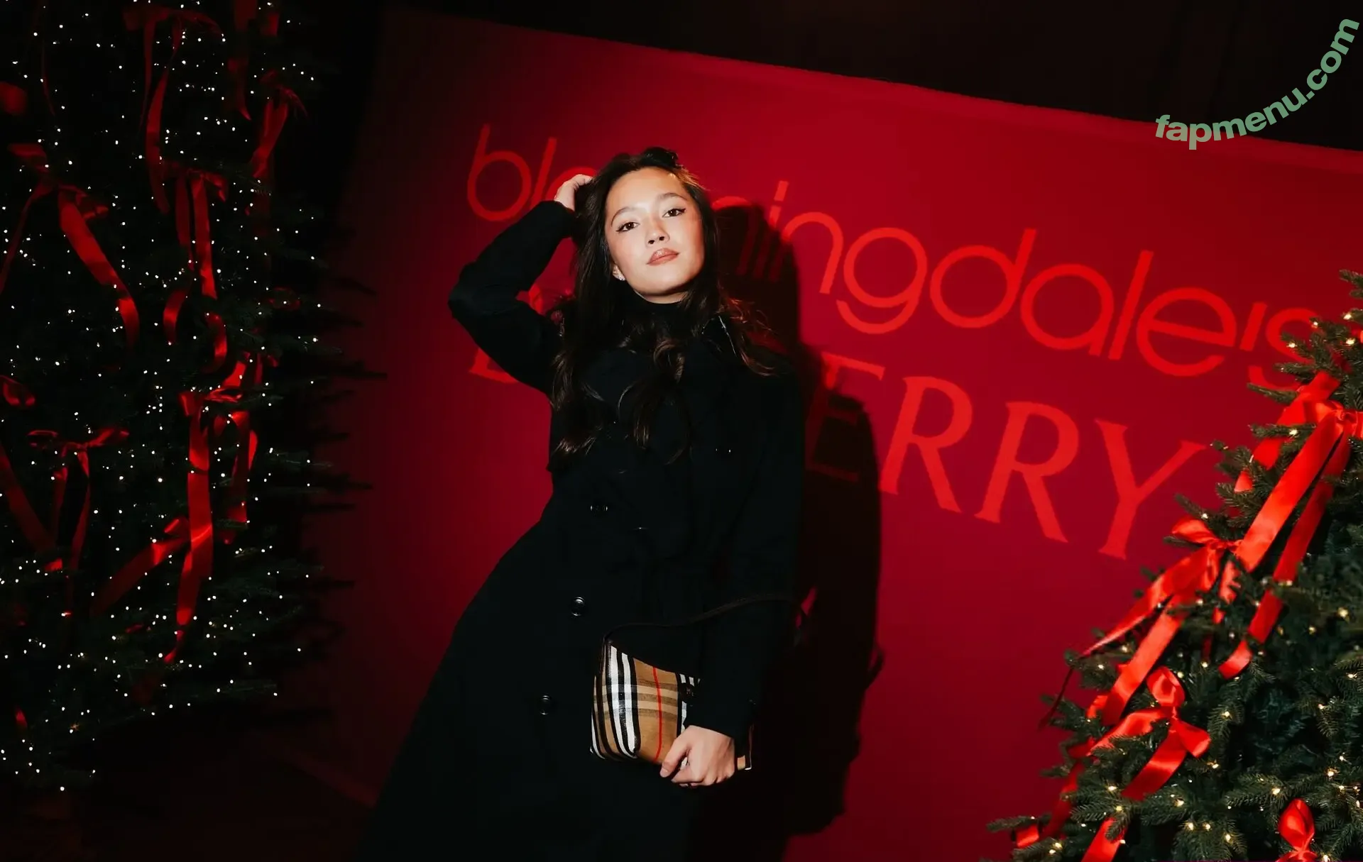 Lilychee nude photo #2118 (Lily Chee)