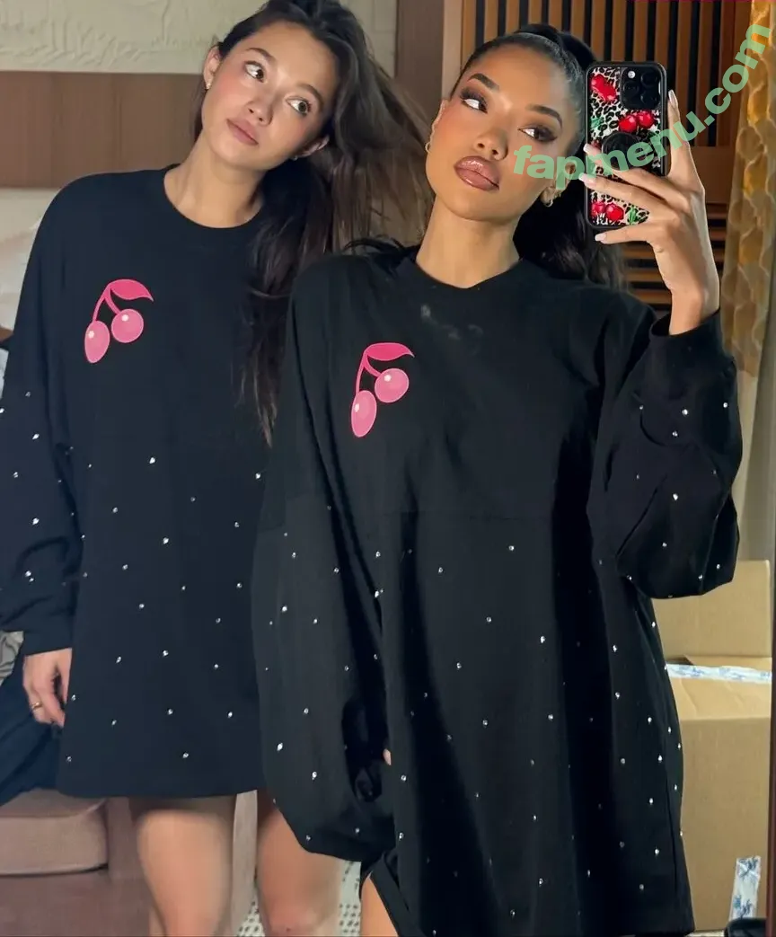 Lilychee nude photo #2133 (Lilychee)