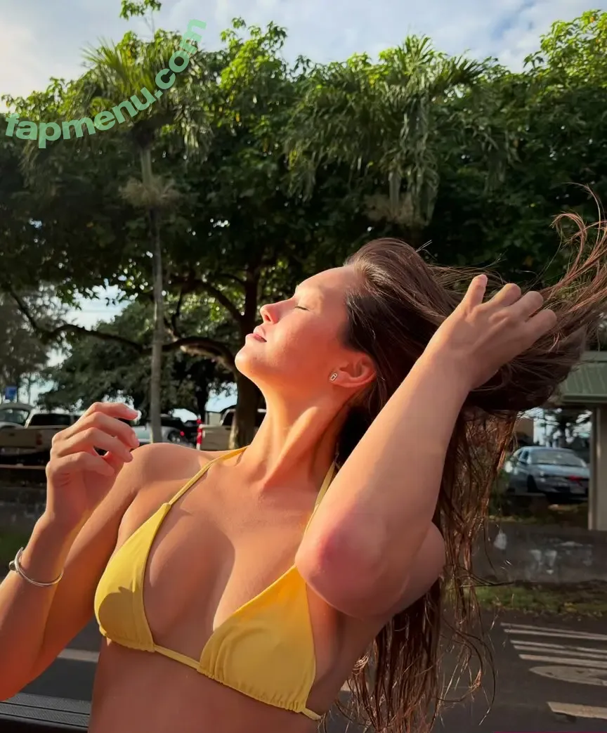 Lilychee nude photo #2160 (Lily Chee)