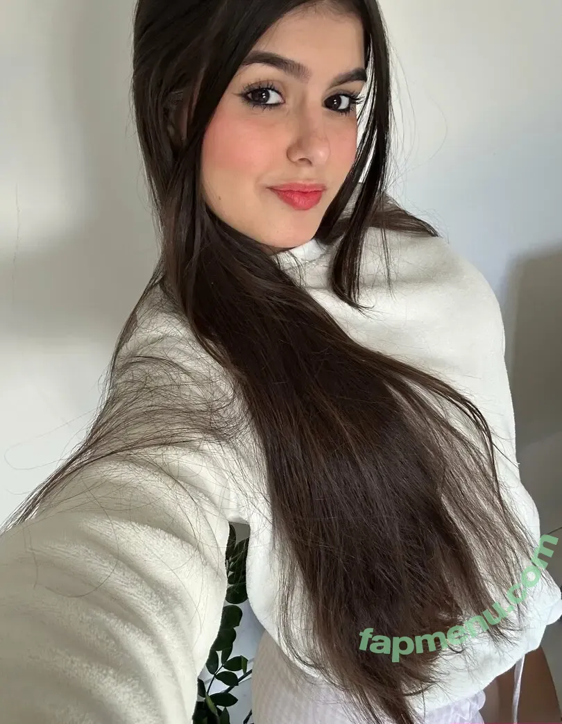 lilyclarkee nude photo #0010 (lilyclarkee)