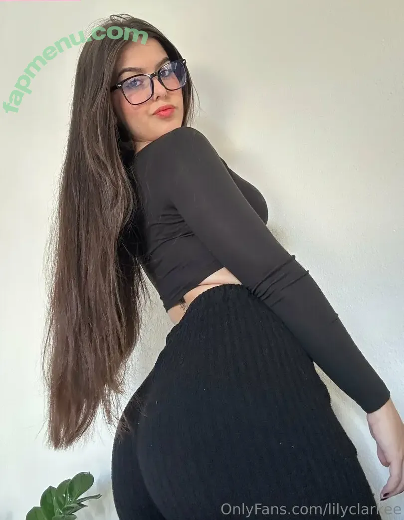 lilyclarkee nude photo #0012 (lilyclarkee)