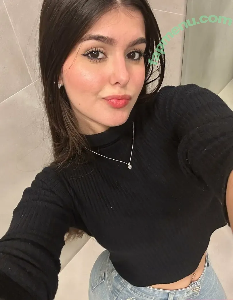 lilyclarkee nude photo #0036 (lilyclarkee)