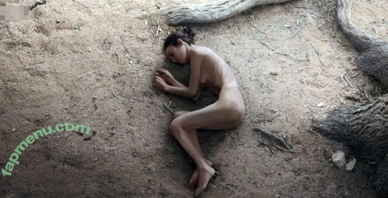 lilycollin nude photo #0007 (lilycollin)