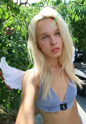 lilycrys / lily_krys_ nude photo #0013