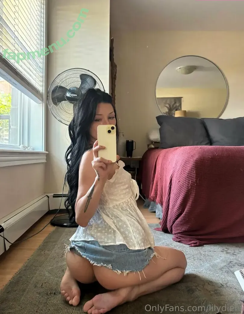Lilydiem nude photo #0076 (Lilydiem)