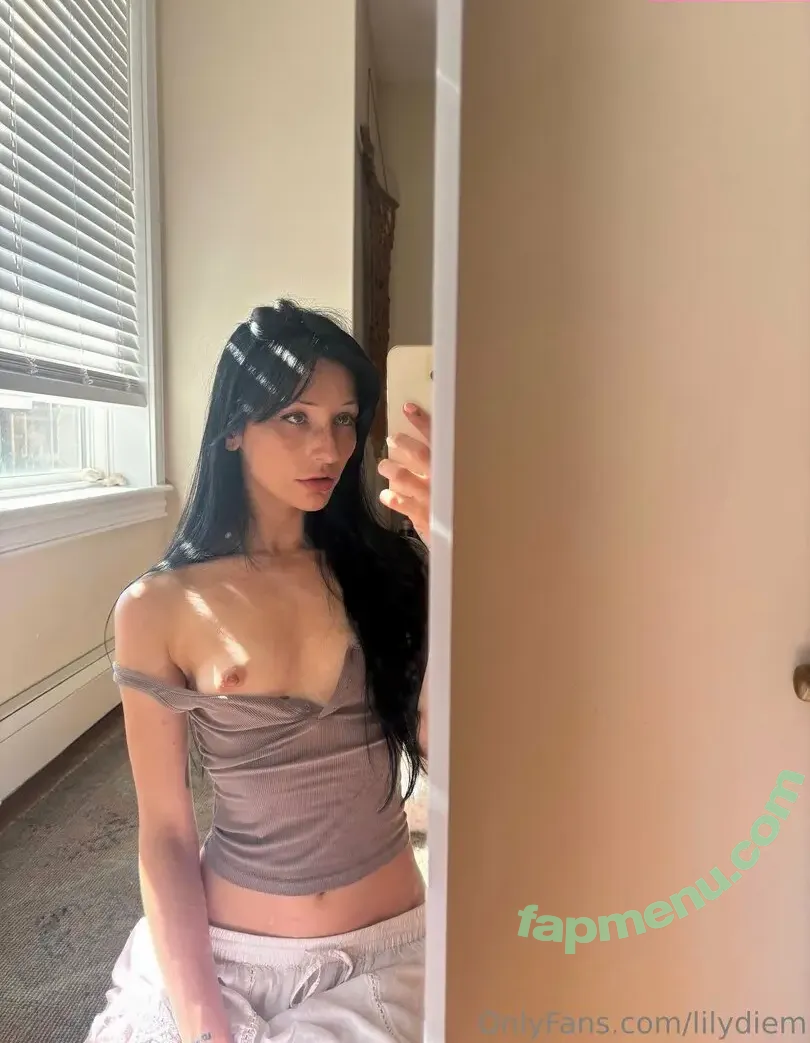 Lilydiem nude photo #0099 (Lilydiem)