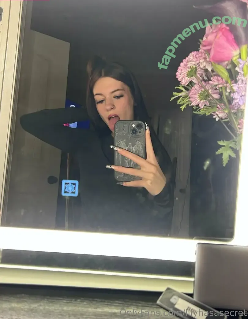 lilyhasasecret nude photo #0018 (lilyhasasecret)