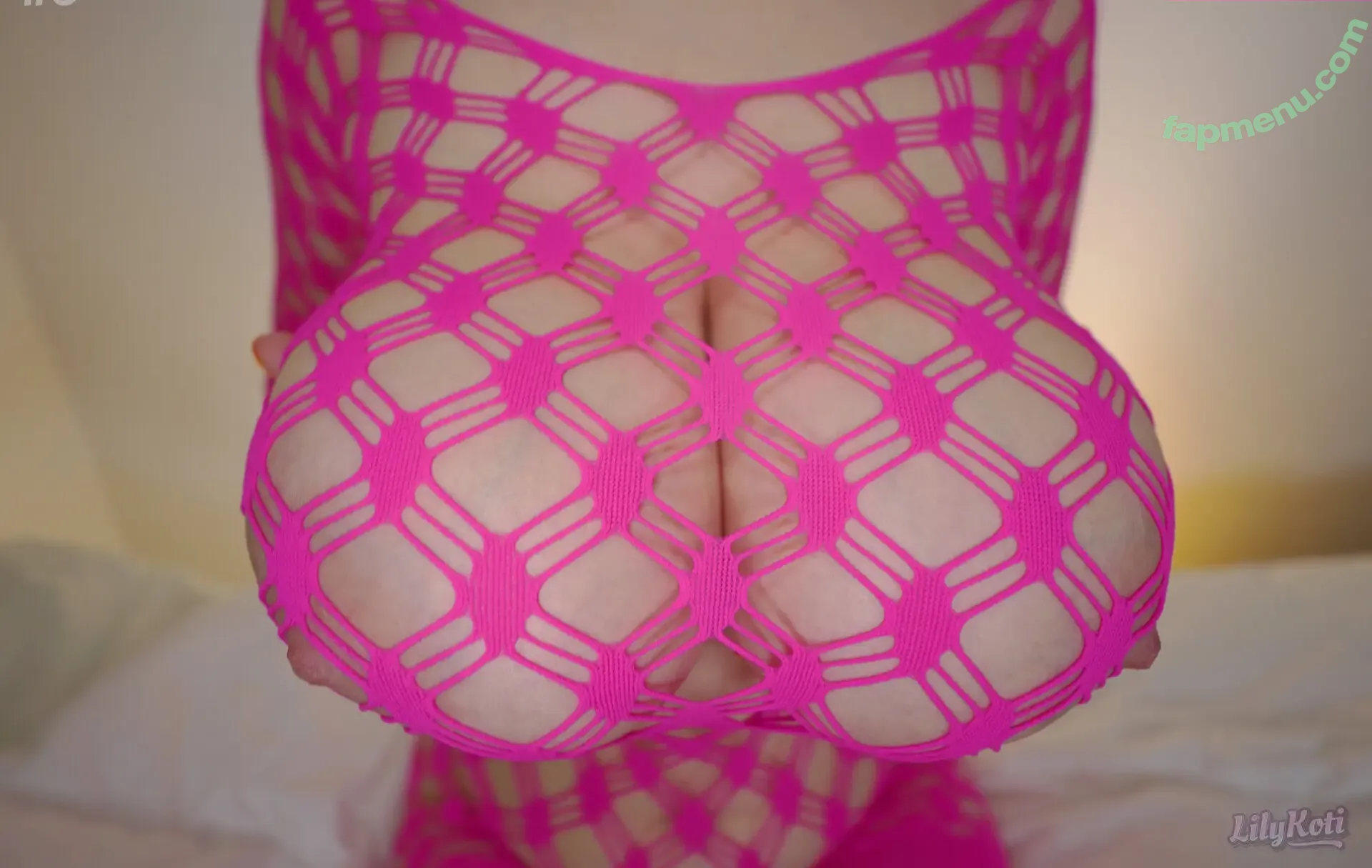 LilyKoti nude photo #0517 (lilyannekot)