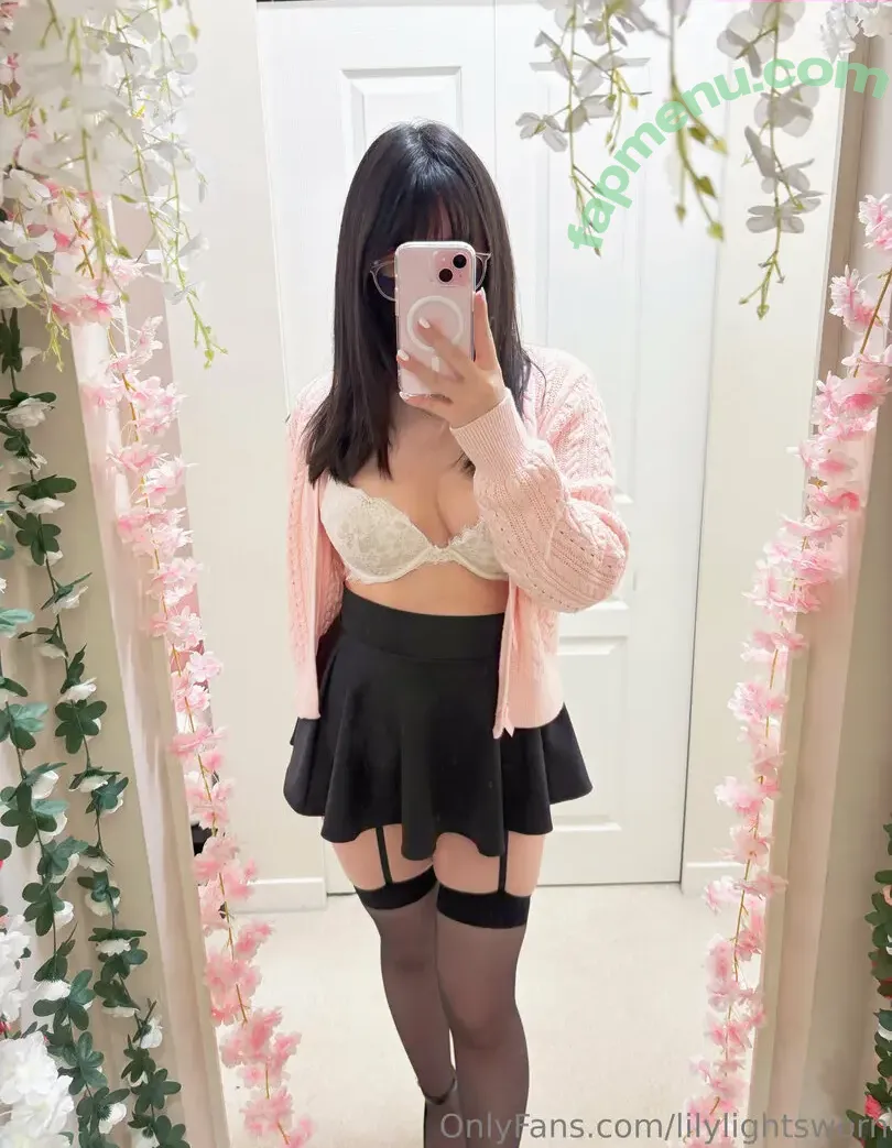 lilylightsworn nude photo #0021 (lilylightsworn)