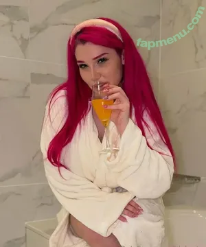 lilyloutv / lilylouofficial nude photo #0004
