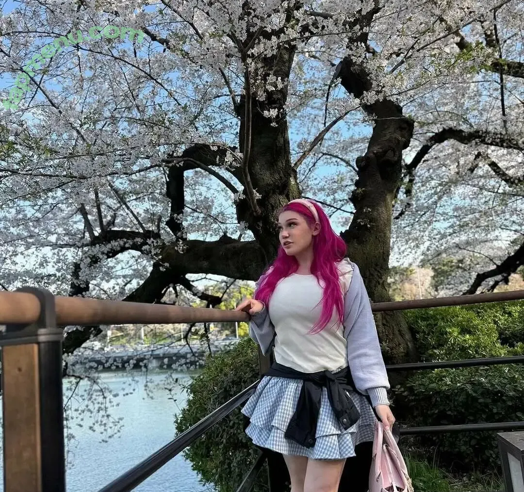 lilyloutv nude photo #0002 (lilylouofficial)