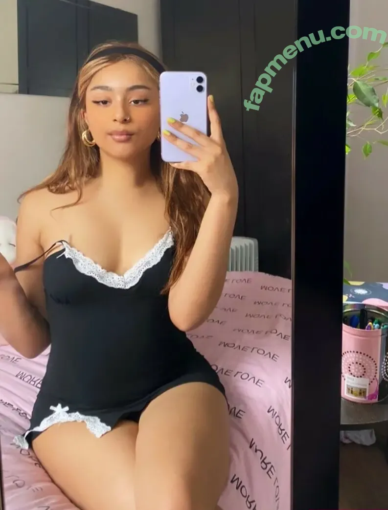 lilyluvrr nude photo #0010 (luvrr.lily)