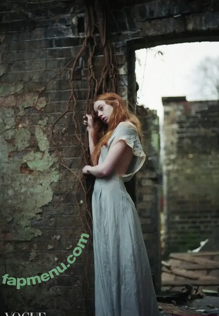 Lilymark nude photo #0062 (lilyingenewmark)