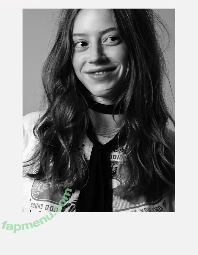 Lilymark nude photo #0065 (lilyingenewmark)