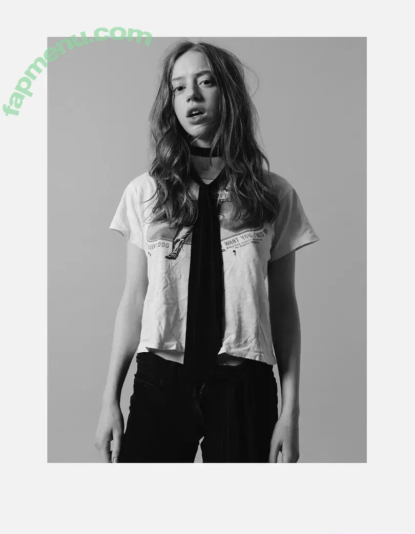 Lilymark nude photo #0066 (lilyingenewmark)