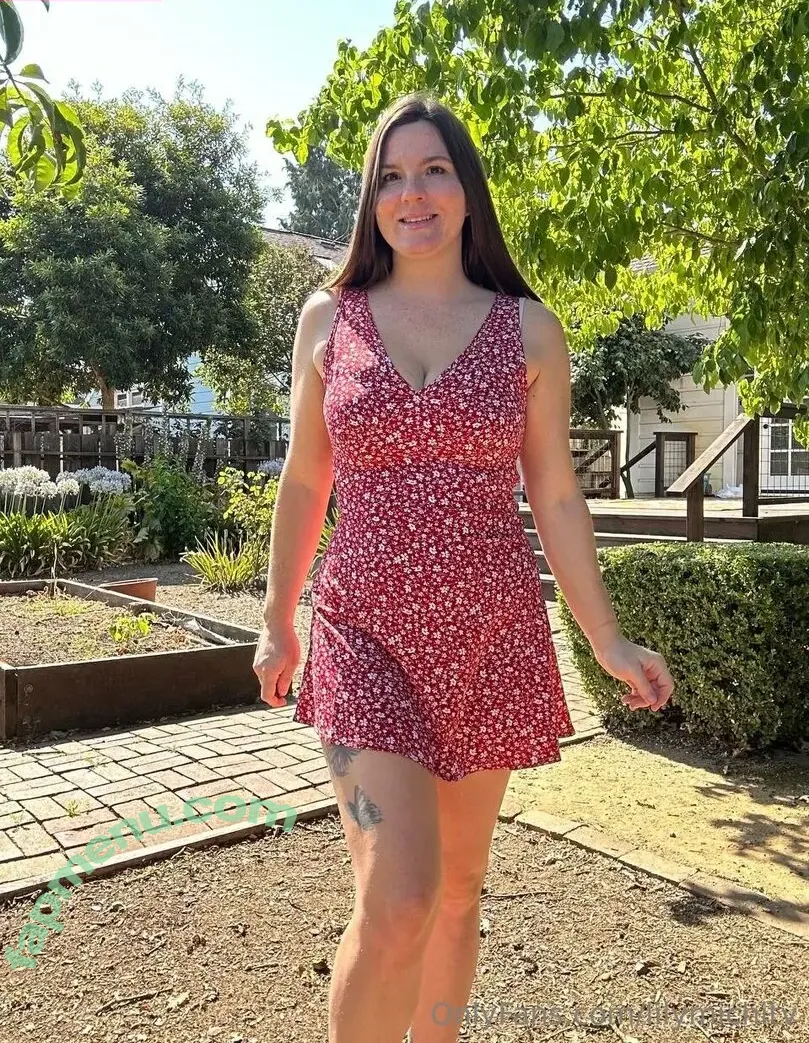 lilymichitv nude photo #0037 (lilymichitv)