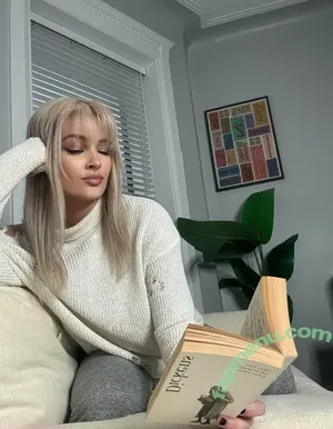lilymoontv / lilyy.moon nude photo #0044
