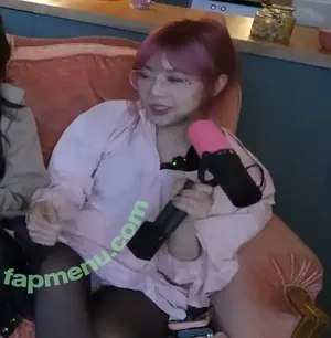 LilyPichu / onlysaber nude photo #0413